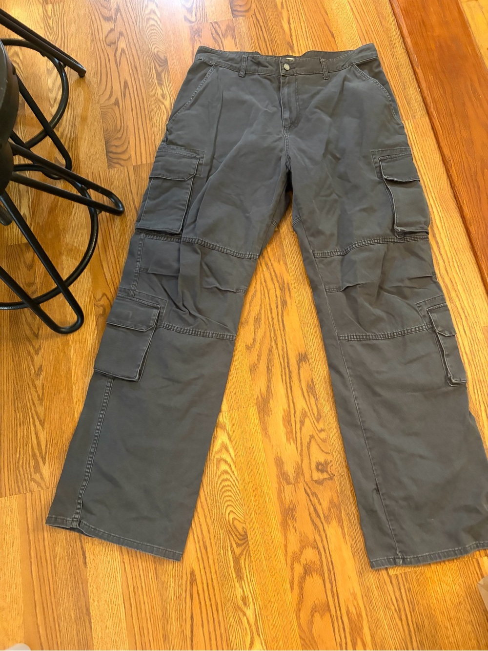 Men's Mintcrew Cargo work Pants - Charcoal Gray good condition size 38